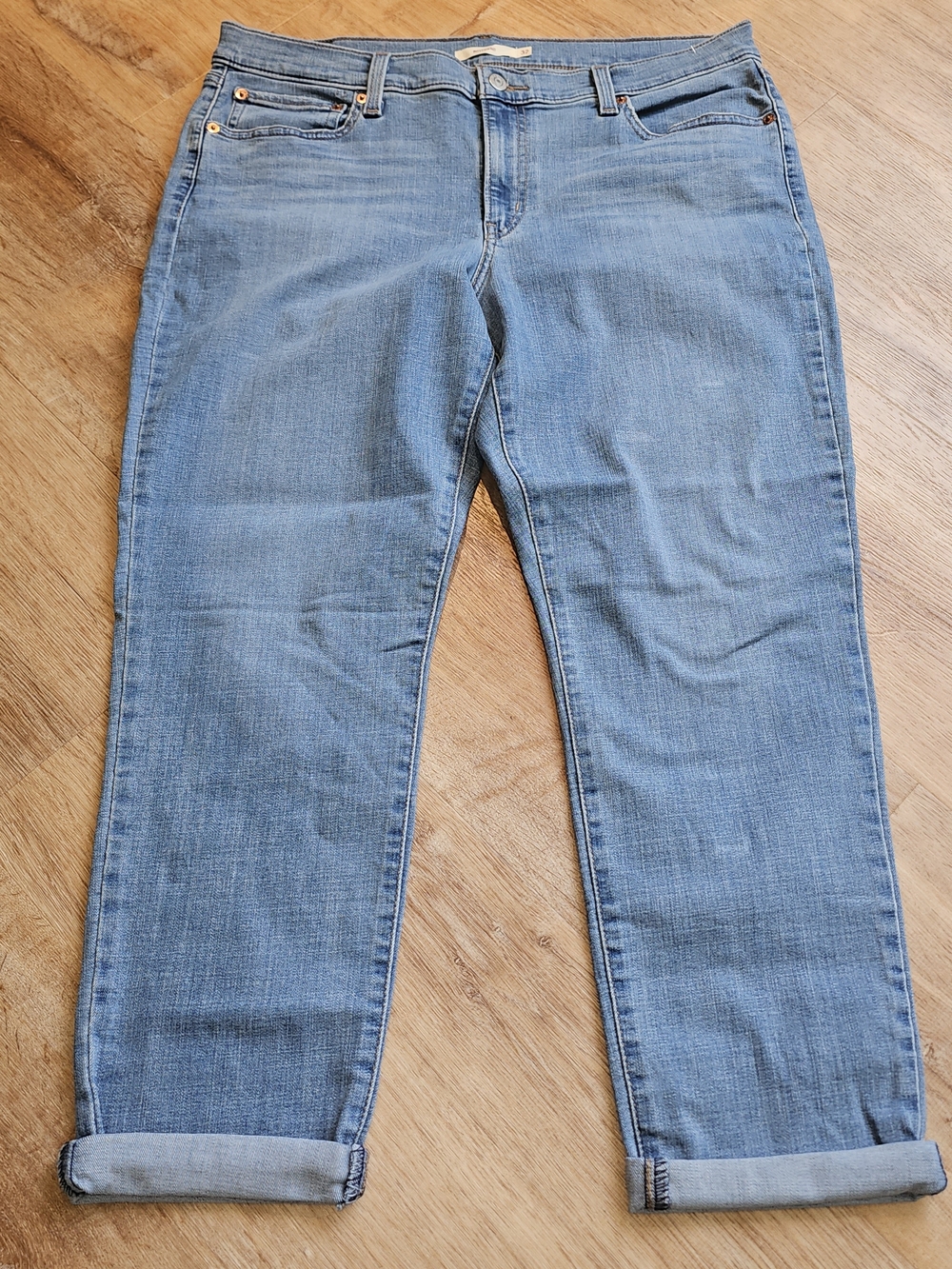 Women’s Light Blue Boyfriend Jeans — Relaxed Fit